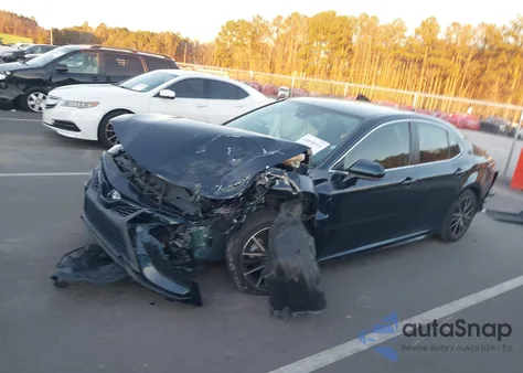 2021 Toyota Camry Se z USA, uszkodzony, nr VIN 4T1G11AK8MU457232